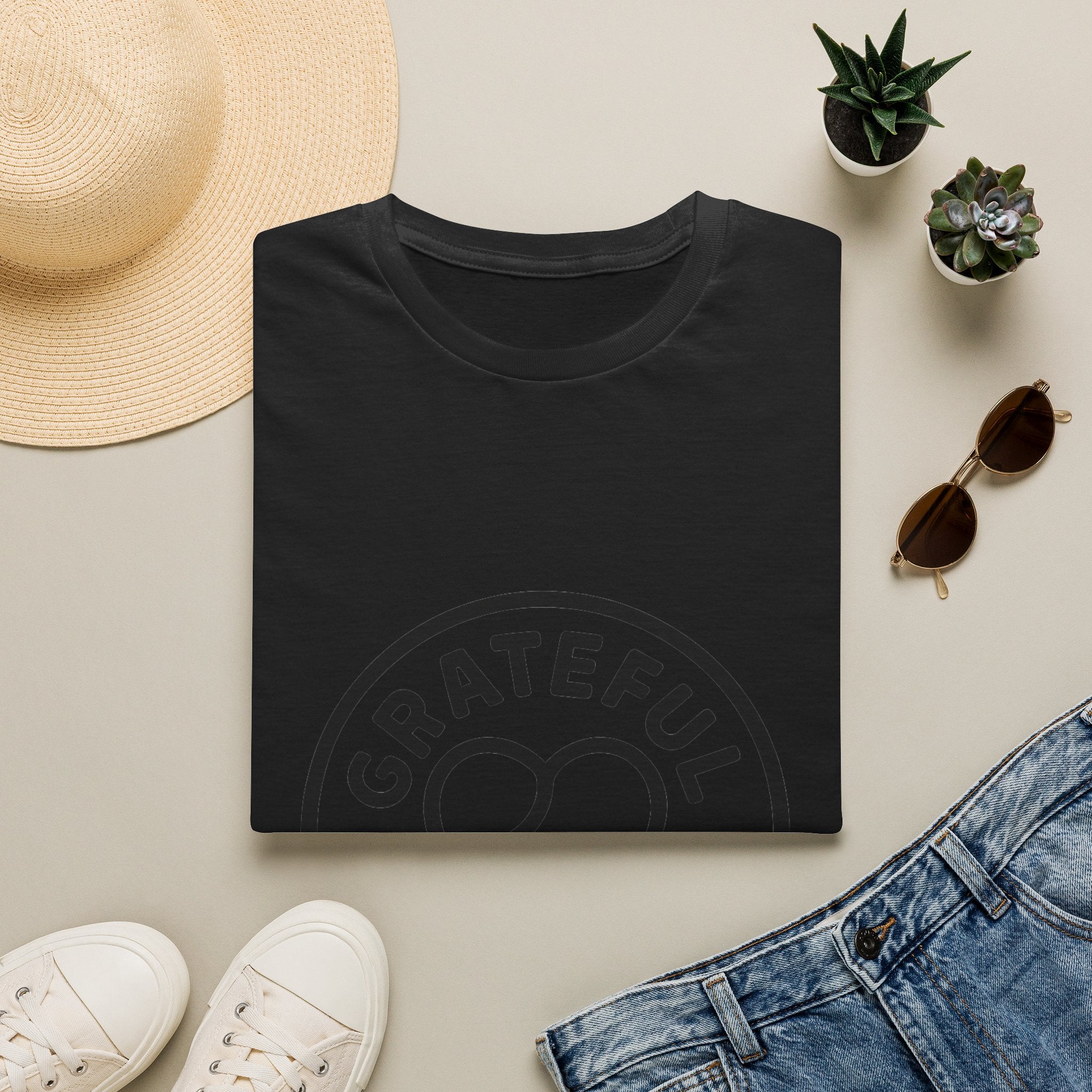 Grateful Heart T-Shirt, Minimalist Line Art Gratitude Shirt, Wellness Tee, Mindfulness Gift, Positive Affirmation Clothing