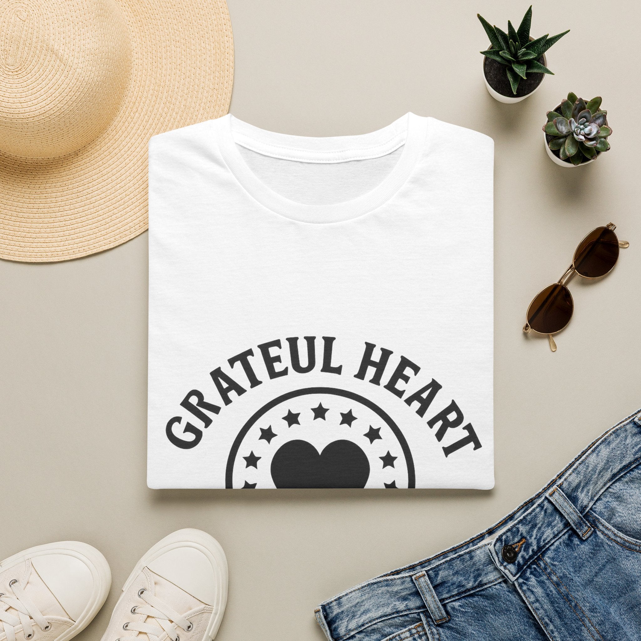 Grateful Heart Daily Affirmation Shirt | Gratitude Mindfulness Tee | Self Care Wellness Gift | Positive Affirmation Apparel