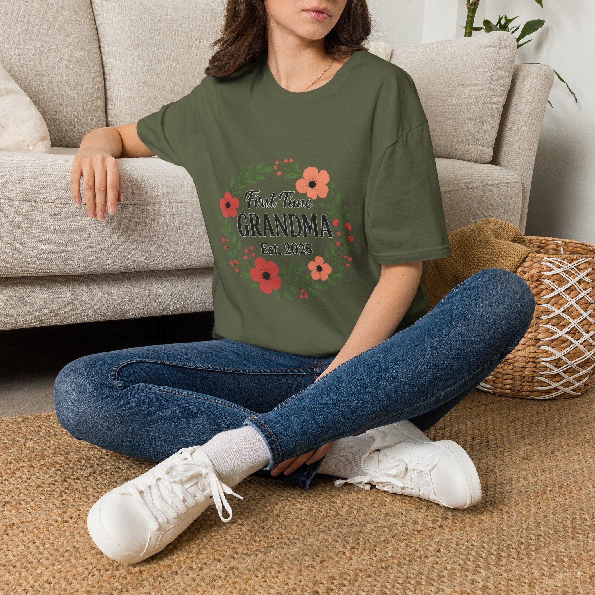 First Time Grandma Est 2025 Shirt New Grandmother Announcement Pregnancy Reveal Gift Floral Wreath Tshirt Mothers Day Gift