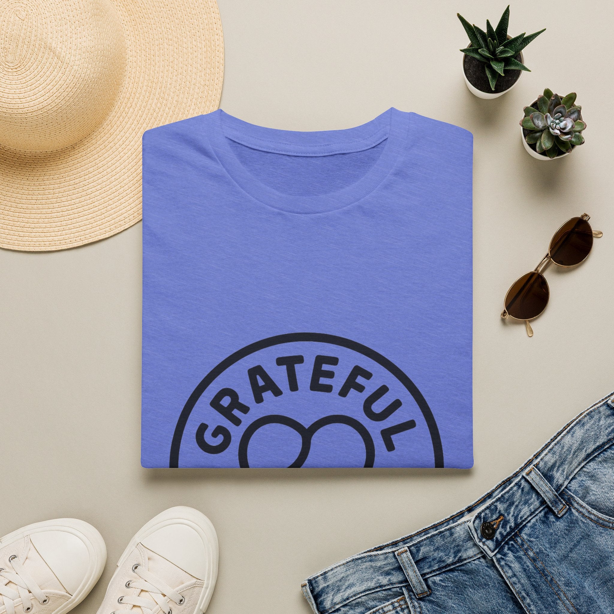 Grateful Heart T-Shirt, Minimalist Line Art Gratitude Shirt, Wellness Tee, Mindfulness Gift, Positive Affirmation Clothing