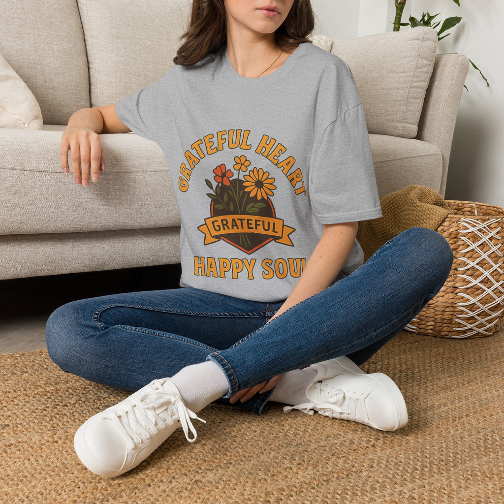 Grateful Heart Happy Soul Shirt, Vintage Gratitude Tshirt, Positive Affirmation Tee, Mindfulness Gift, Retro Wildflower Graphic
